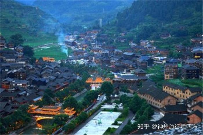 暑假跟朋友打算去貴州伴游,希網(wǎng)友推薦詳細(xì)的伴游攻略! 暑假跟朋友打算去貴州伴游,希網(wǎng)友推薦詳細(xì)的伴游攻略!