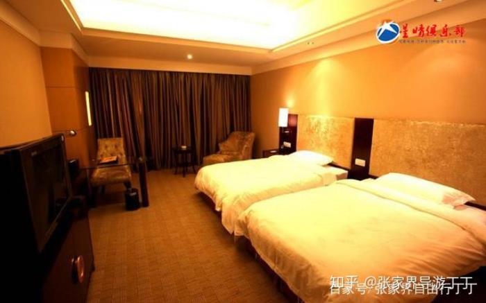 長(zhǎng)沙伴游 張家界大大小小的酒店、賓館分布及住宿處條件差異大 長(zhǎng)沙伴游 張家界大大小小的酒店、賓館分布及住宿處條件差異大