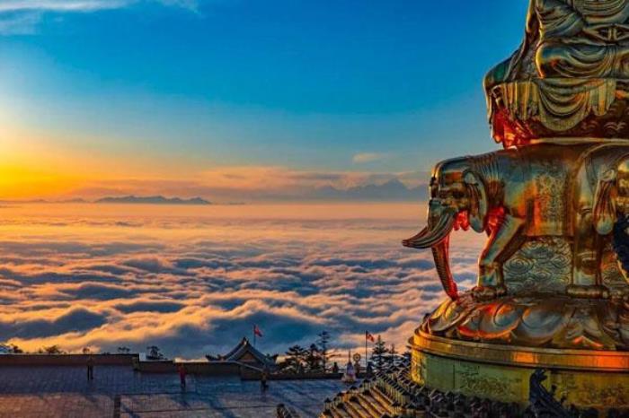 峨眉山有什么好玩的地方或者景點(diǎn)
