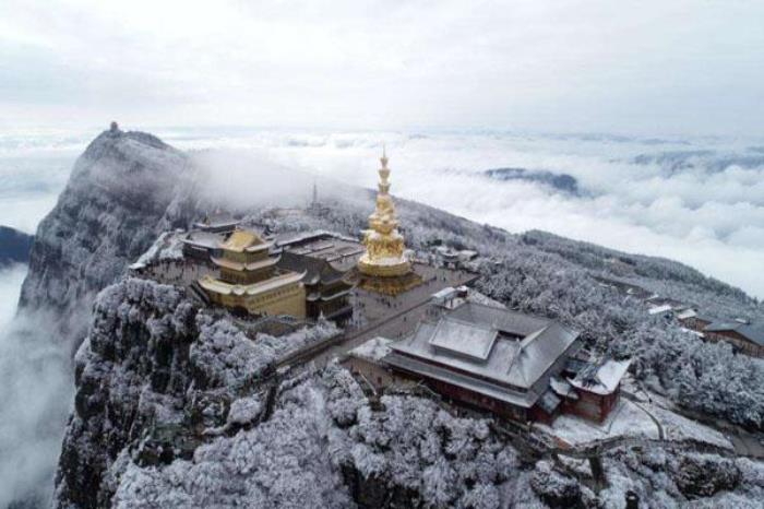 峨眉山有什么好玩的地方或者景點(diǎn)