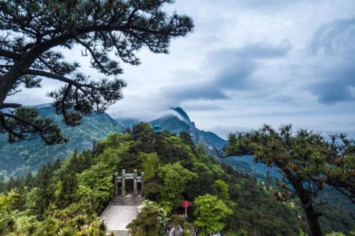 九江廬山的著名景點(diǎn)有哪些 廬山哪個(gè)景點(diǎn)好玩