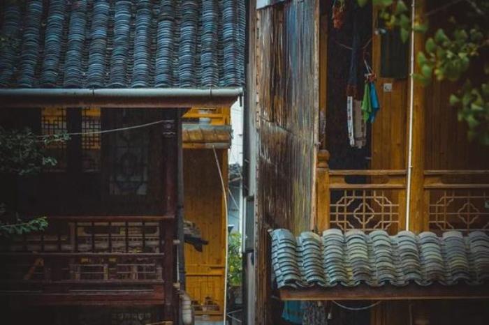 過年適合一個(gè)人去旅游的地方有哪些?這25個(gè)比較好的地方非常適合散心