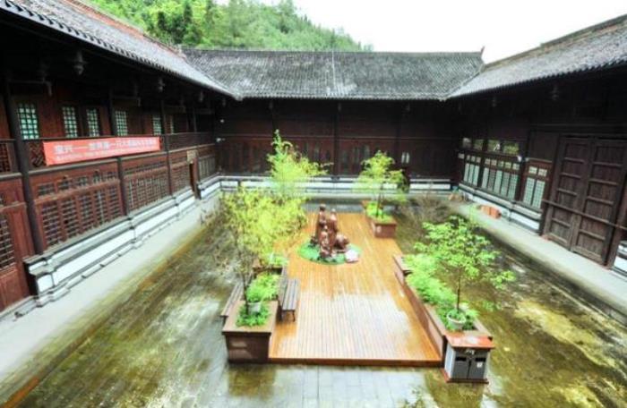 蜂桶寨鄧池溝景區(qū)