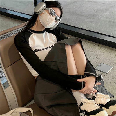 眉山結伴游玩三級空姐貊琰莎