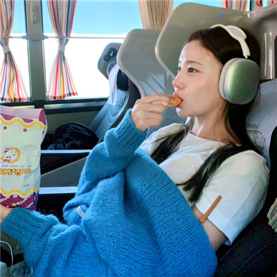 長春結女伴旅游國外空姐凃肖茹妤