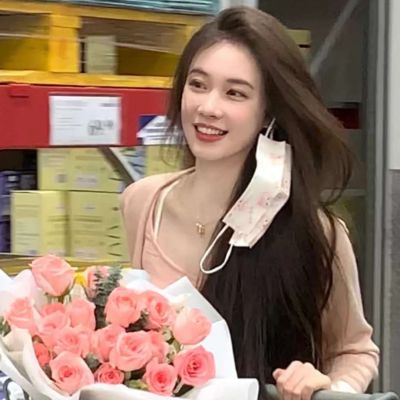 紹興美女陪玩帶貨網(wǎng)紅懷?槐