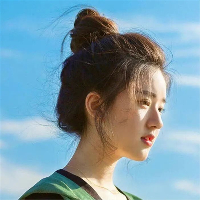 深圳美女伴游預約展銷車模丁睿夏