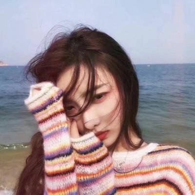 成都陪游女孩直播網紅鈄靜霞