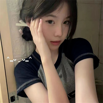 西安結伴游玩普通空姐闞舒倩