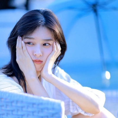 撫順結(jié)女伴旅游T臺模特鄧蓉薊