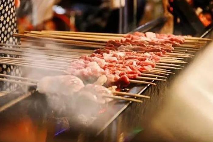 銀川懷遠(yuǎn)夜市有啥好吃的-美食推薦